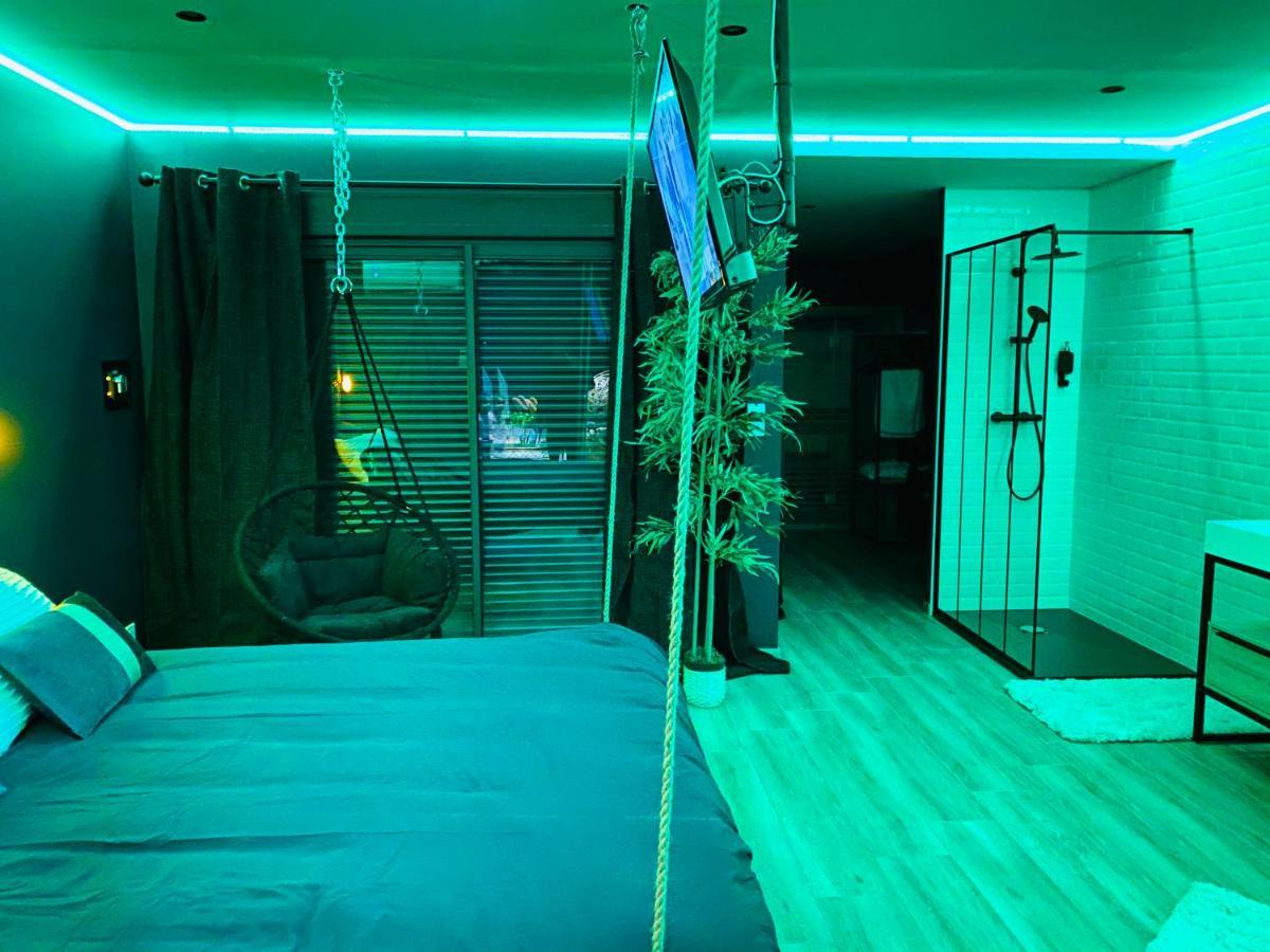Capsule Temps Suspendu - Balneo, Home Cinema & Billard Valenciennes Eksteriør billede